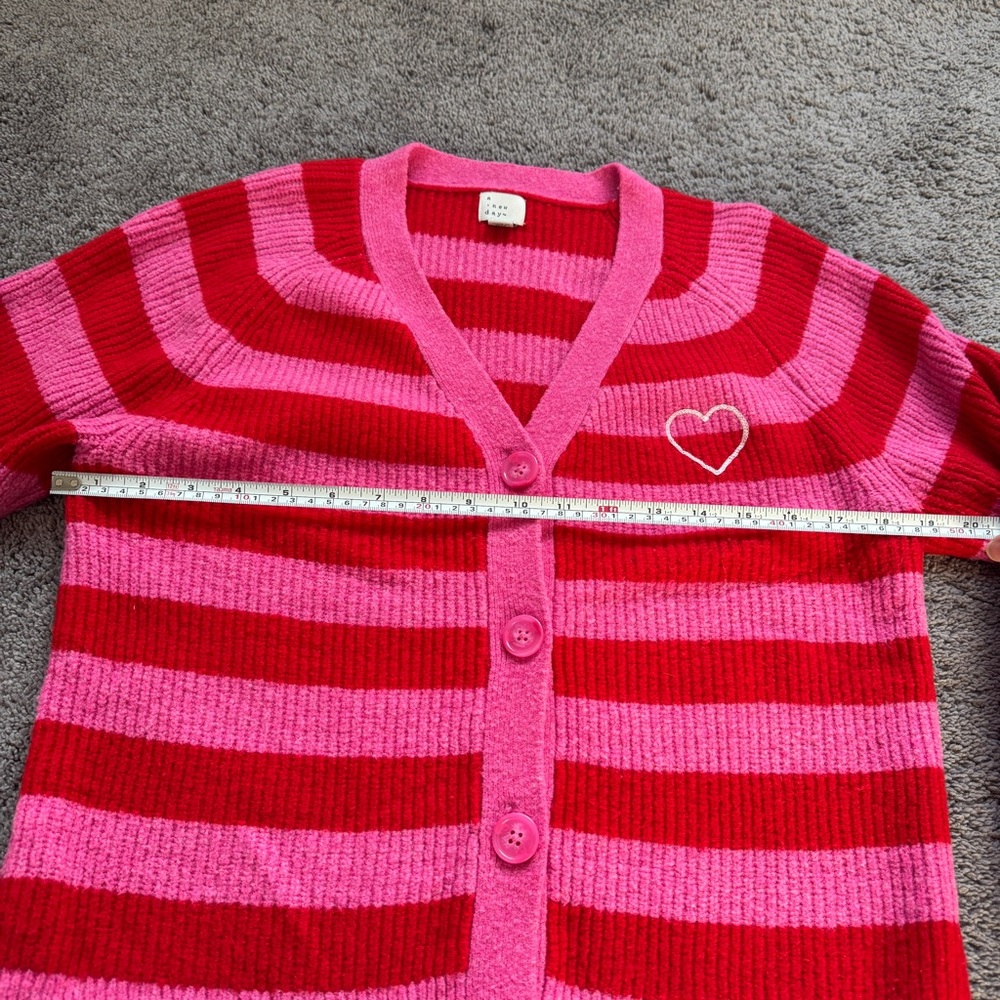 Striped Pink and Red Women's Cardigan Valentine - Picture 5 of 7